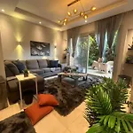Luxury 1Br With Garden