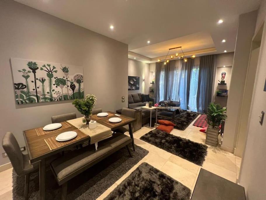 Luxury 1br With Garden Apartment