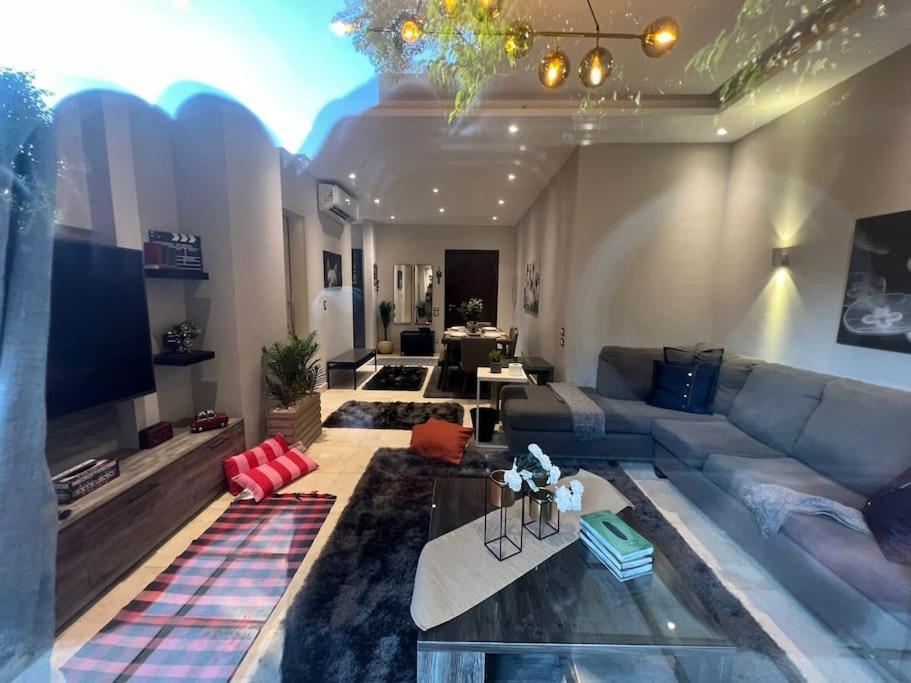Apartment Luxury 1br With Garden Cairo