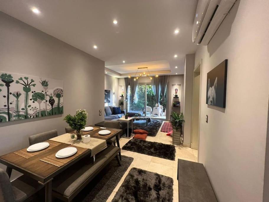 Apartment Luxury 1br With Garden